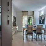 Apartment Tranquil Escape In Tavullia