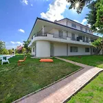 Apartment Tranquil Escape In