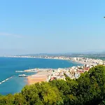 Apartment Tranquil Escape In