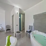 Tranquil Escape In Apartment *