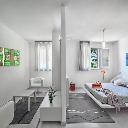Apartment Tranquil Escape In