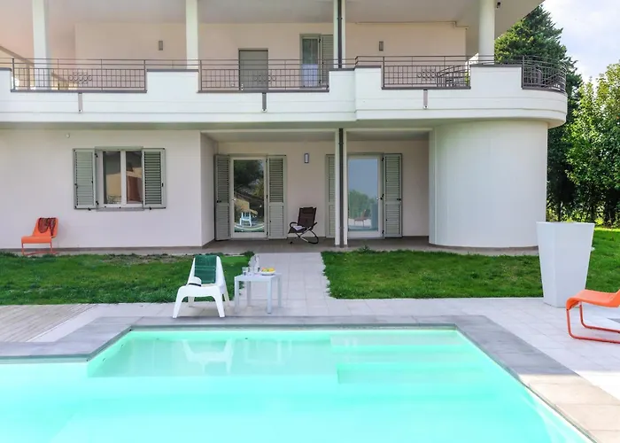 Tranquil Escape In Διαμέρισμα